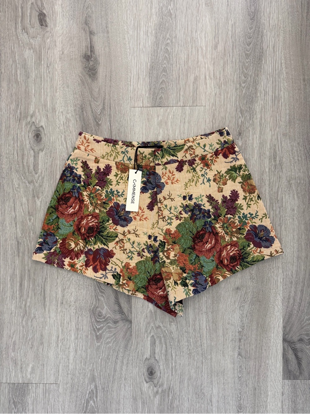 NWT Commense Floral Tapestry High-Rise Shorts — Cream Multi